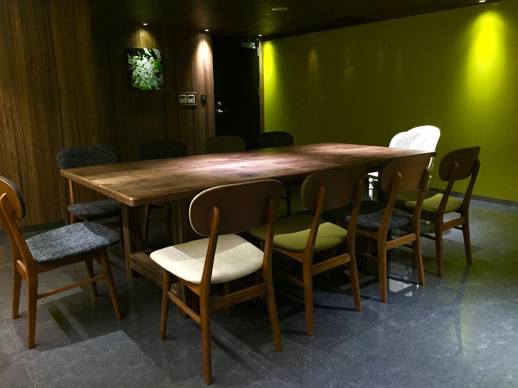 Inhouse Hotel Taichung Extérieur photo