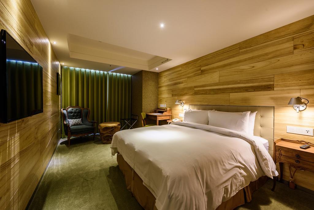 Inhouse Hotel Taichung Extérieur photo