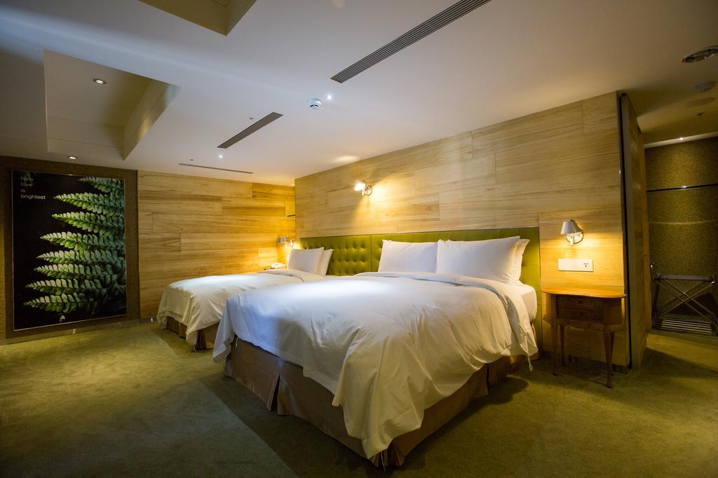 Inhouse Hotel Taichung Extérieur photo