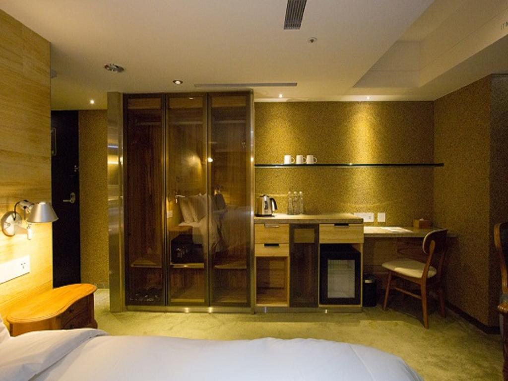 Inhouse Hotel Taichung Extérieur photo