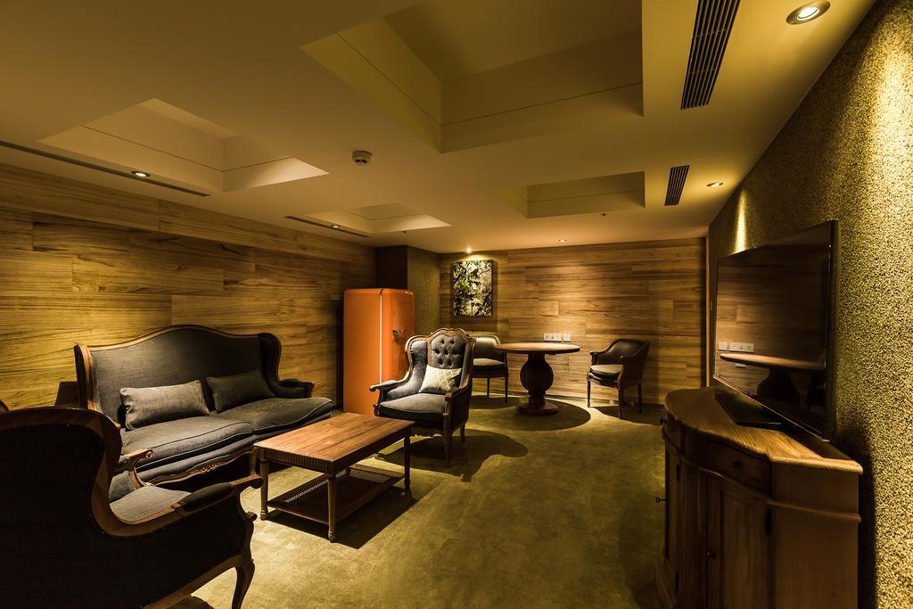 Inhouse Hotel Taichung Extérieur photo