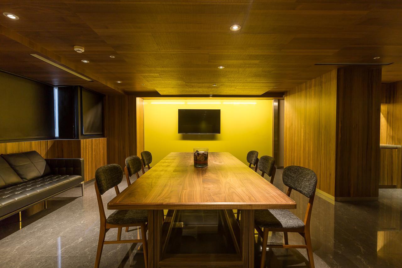 Inhouse Hotel Taichung Extérieur photo